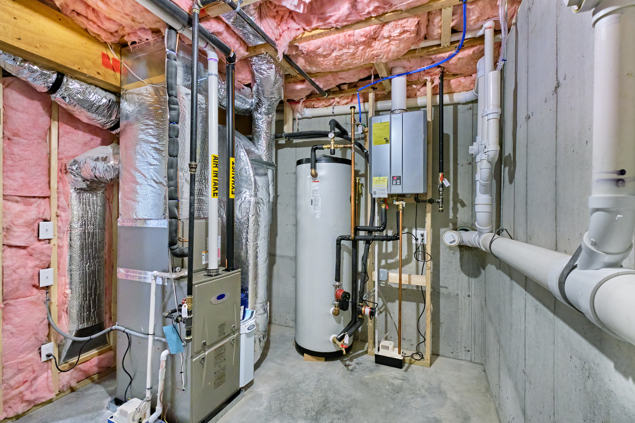 Choosing the Right Water Heater for Your Home Reichelt Plumbing