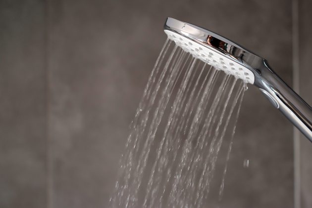 How to Replace a Showerhead in 6 Steps